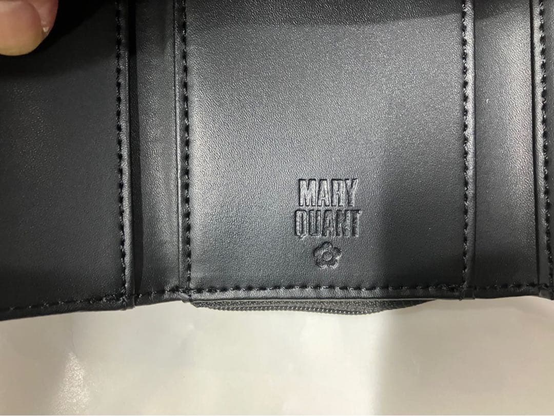 【未使用】MARY QUANTデイジーアウトラインパターン2 ミニウォレット