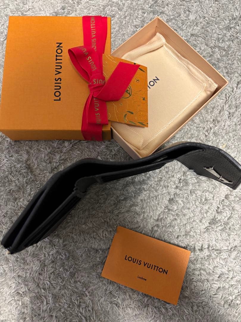 LOUIS VUITTON ブラック 三つ折り財布