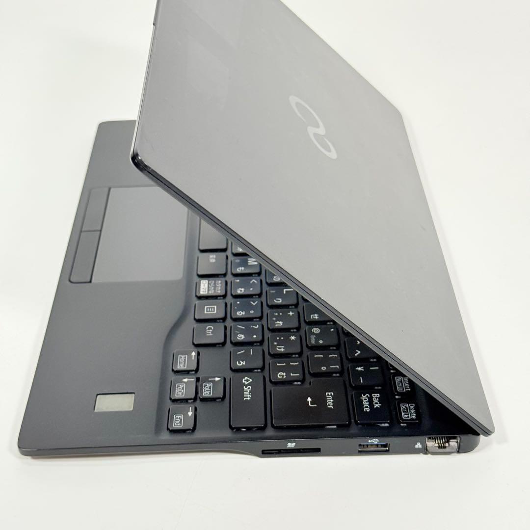 44.富士通 LIFEBOOK U9311/H i5-11 Office2024