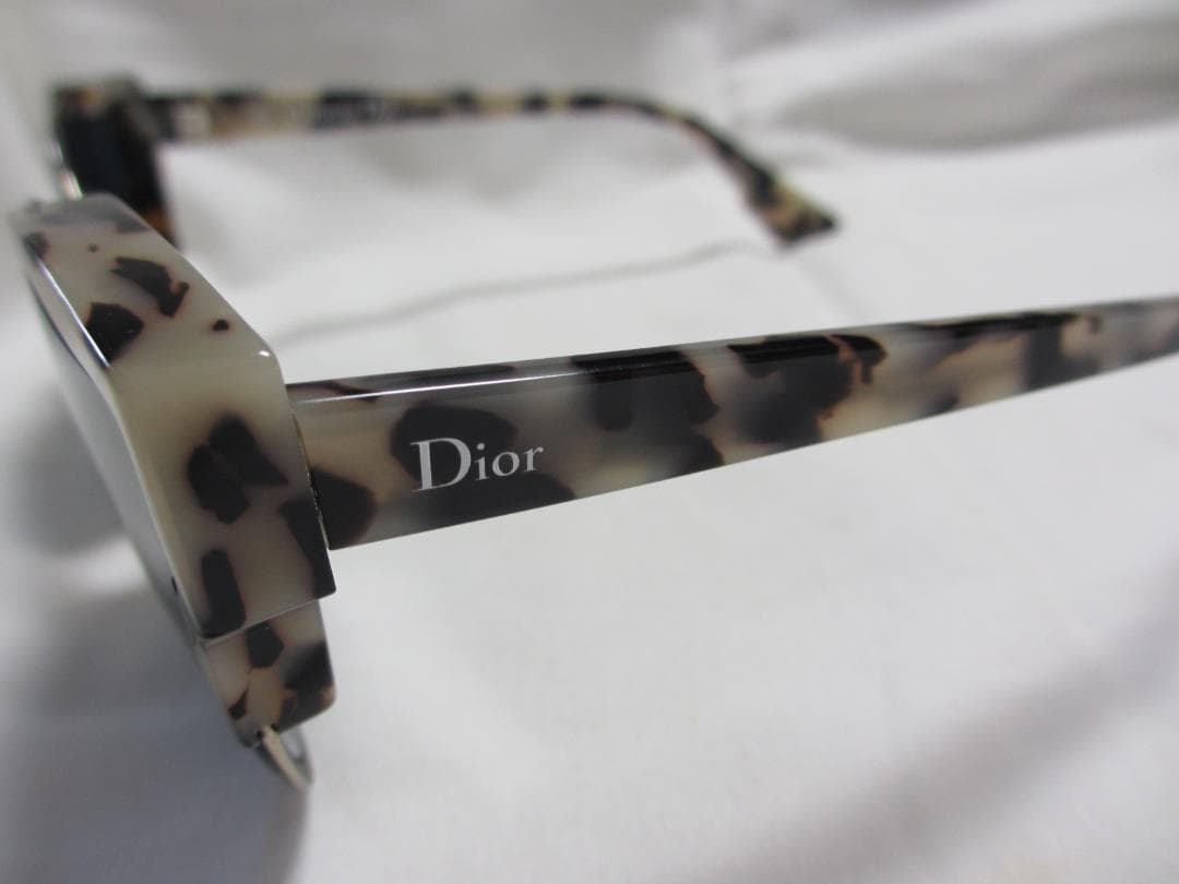 ★ Christian　Dior ディオール　サングラス　P7HKU