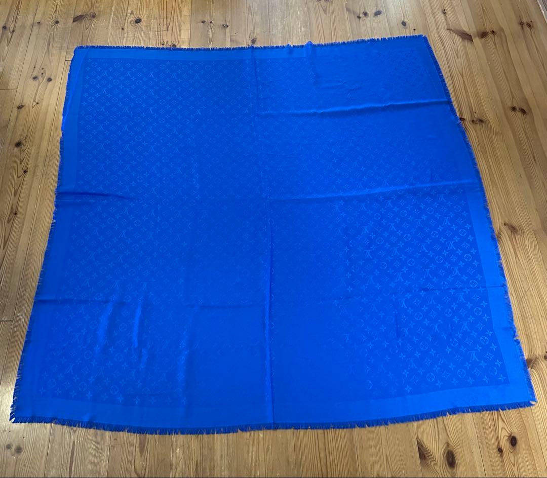 LOUIS VUITTON 青 ストール