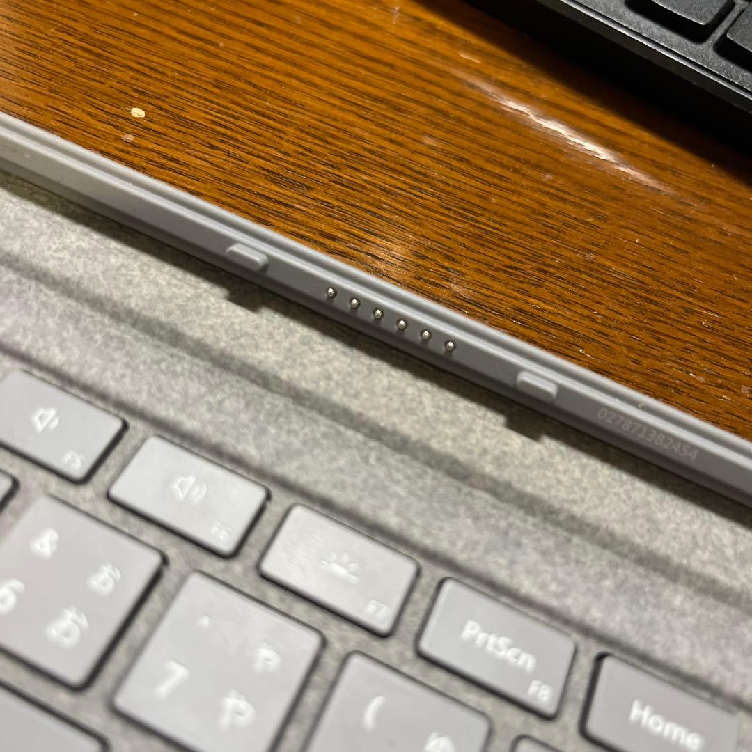 Windowsタブレット本体 Microsoft Surface Pro 5 i5 8GB 128GB