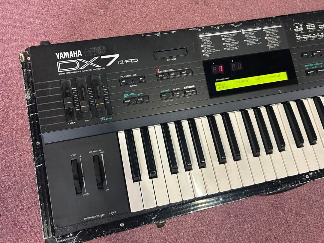 【YAMAHA DX7II FDデジタルシンセサイザー】中古品