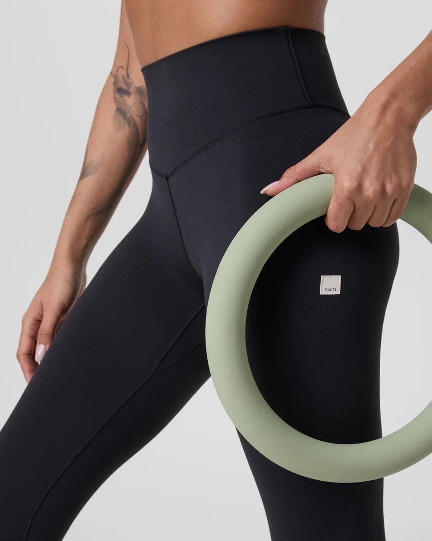 123　Vuori AllTheForm™ Legging- Short