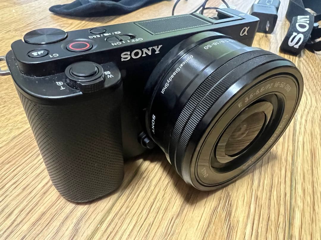 【美品】SONY ZV-E10ズームレンズ付 VLOGCAM