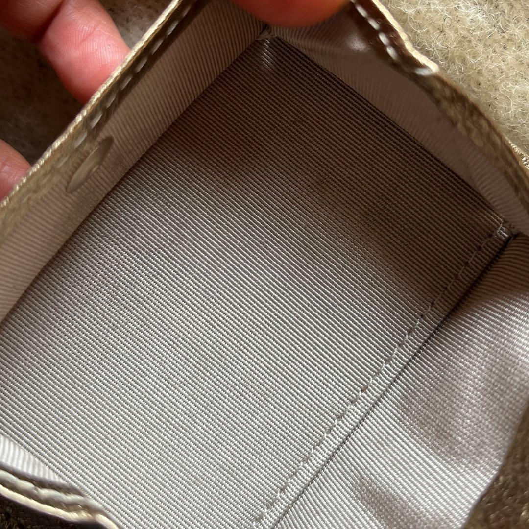 OUR 三つ折りレザー財布