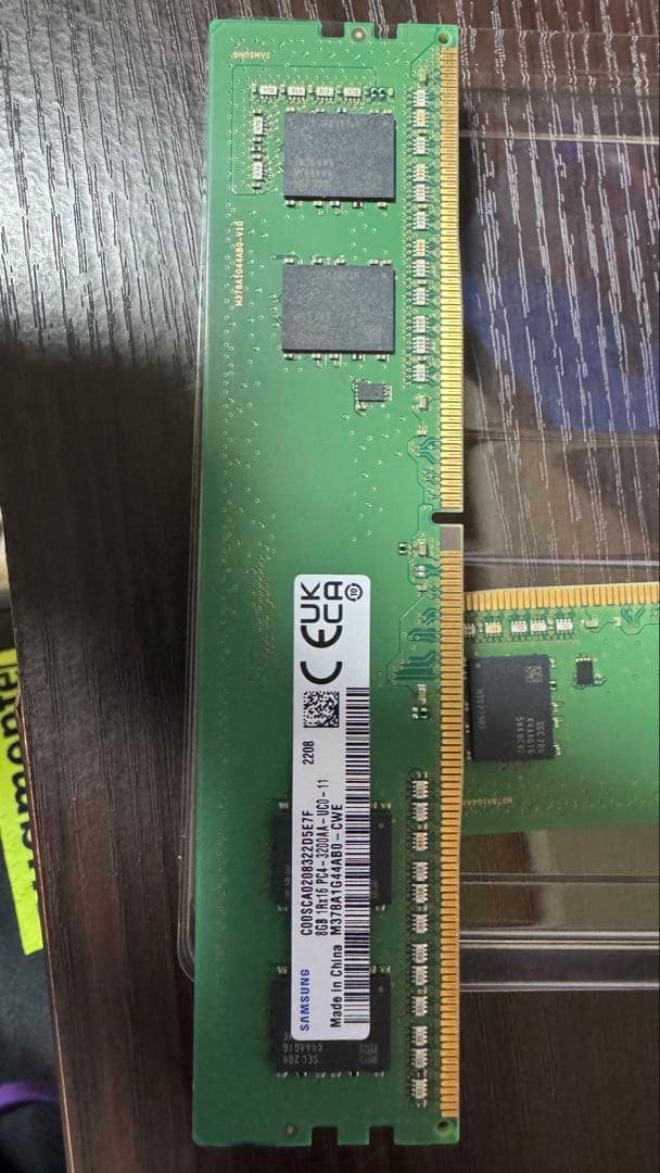 SAMUSUNG 8GBメモリ×2枚