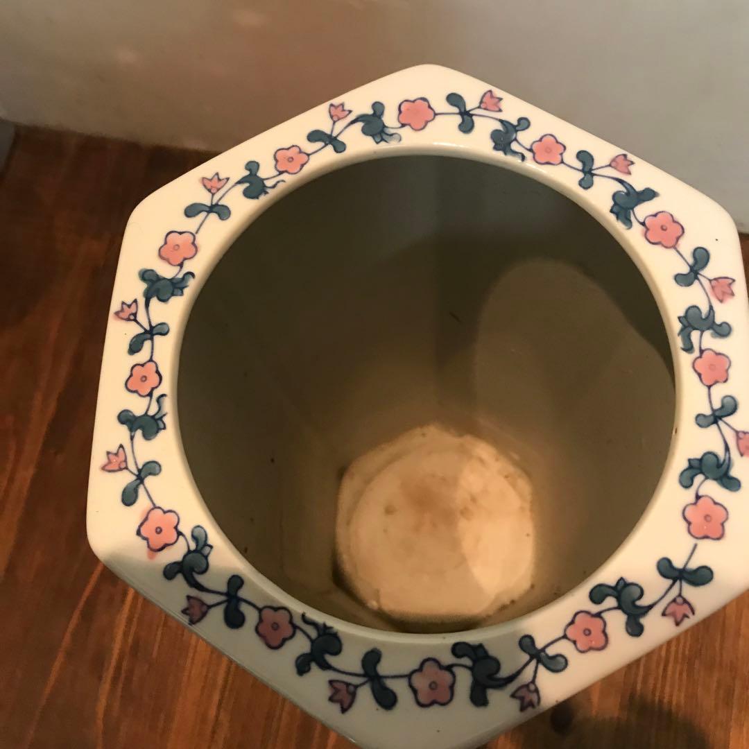 美品　陶器　傘立て　花柄　落ち着いた色合いと模様が素敵な　玄関先が華やかに