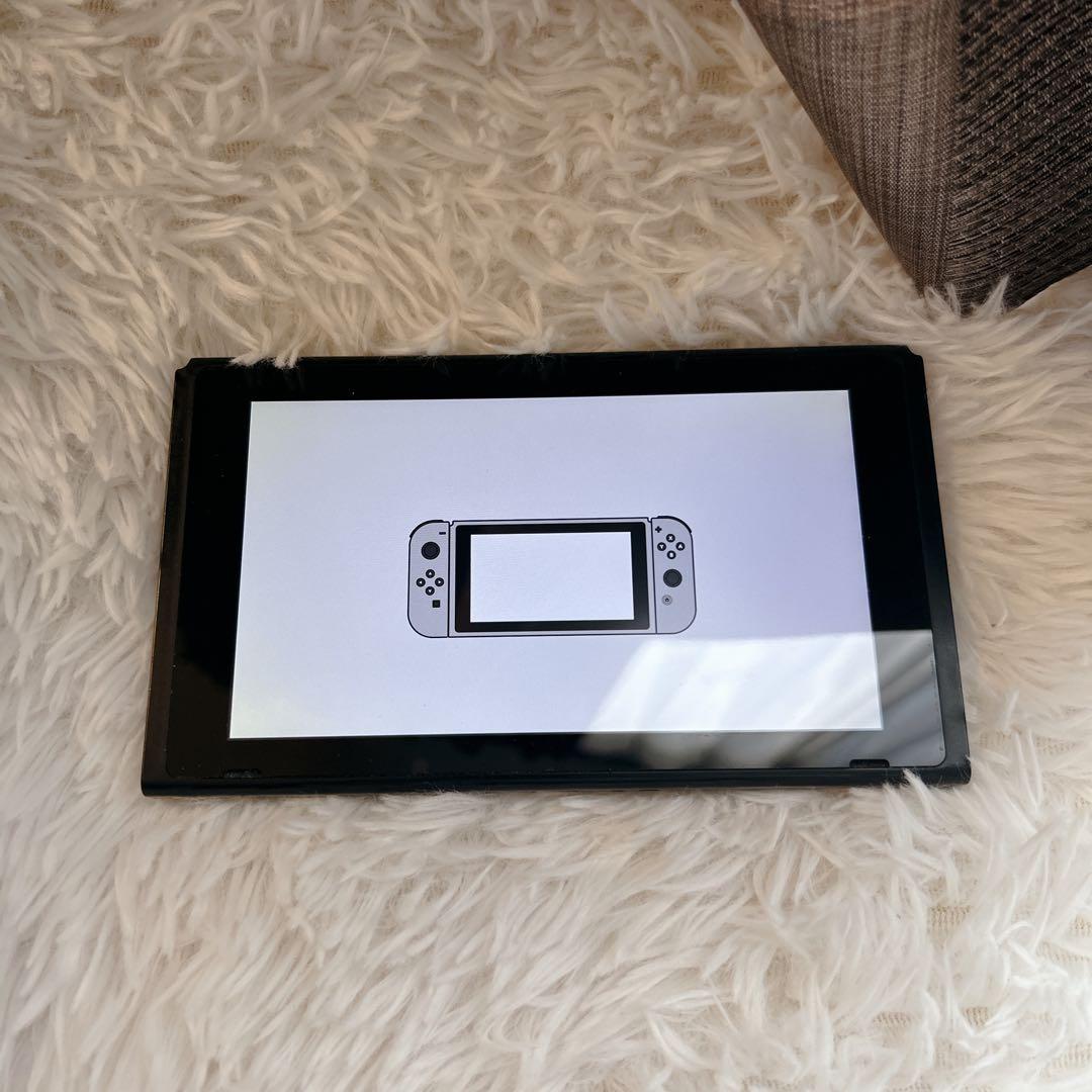Nintendo Switch 本体 2017年製 液晶キズなし