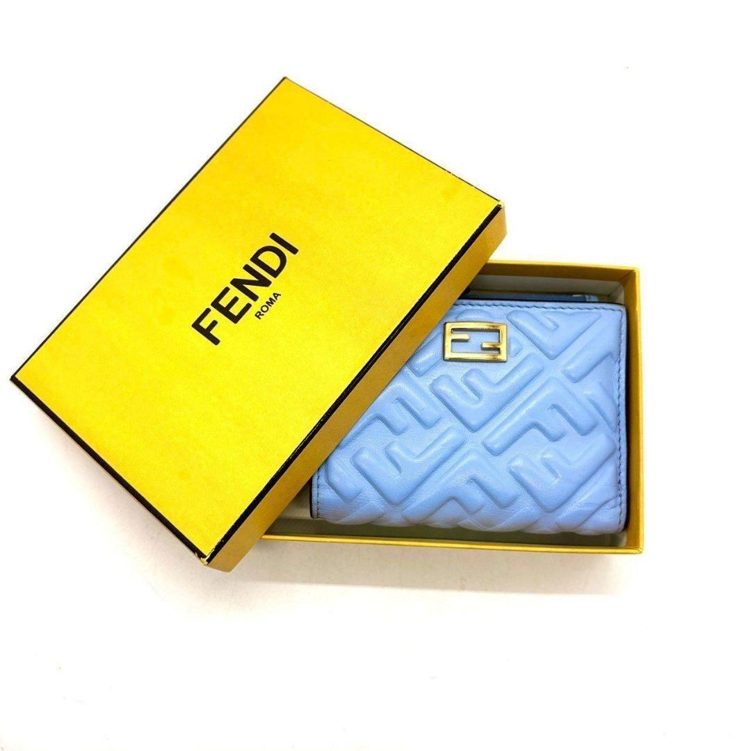 ア*ー様 FENDI　二つ折り財布 バゲット FF総柄 エンボスレザー 箱付き