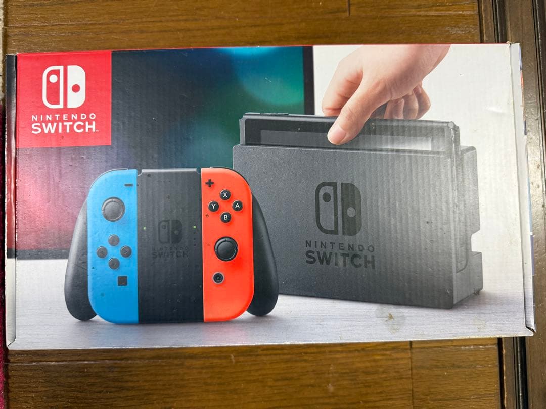 n*o様 Nintendo Switch 本体 赤/青 Joy-Con付き　スイ