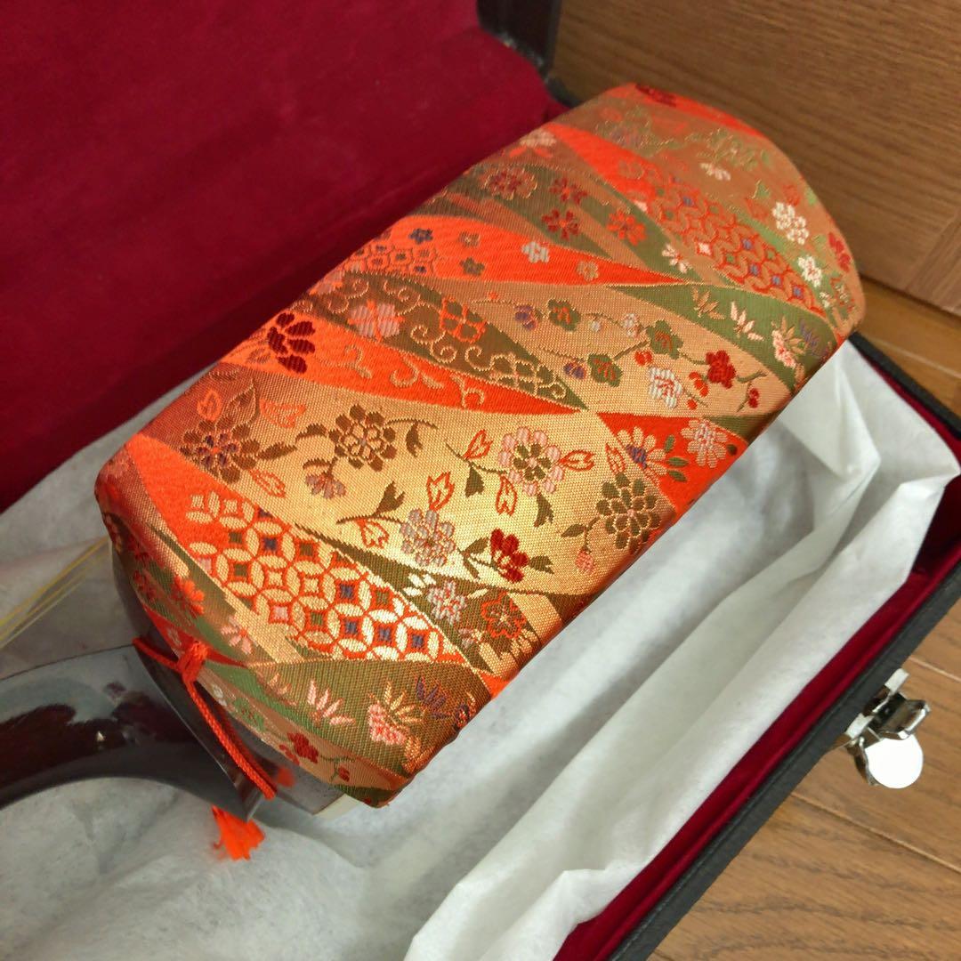 三味線　本体 3弦 木製 バチ　ハードケース付き