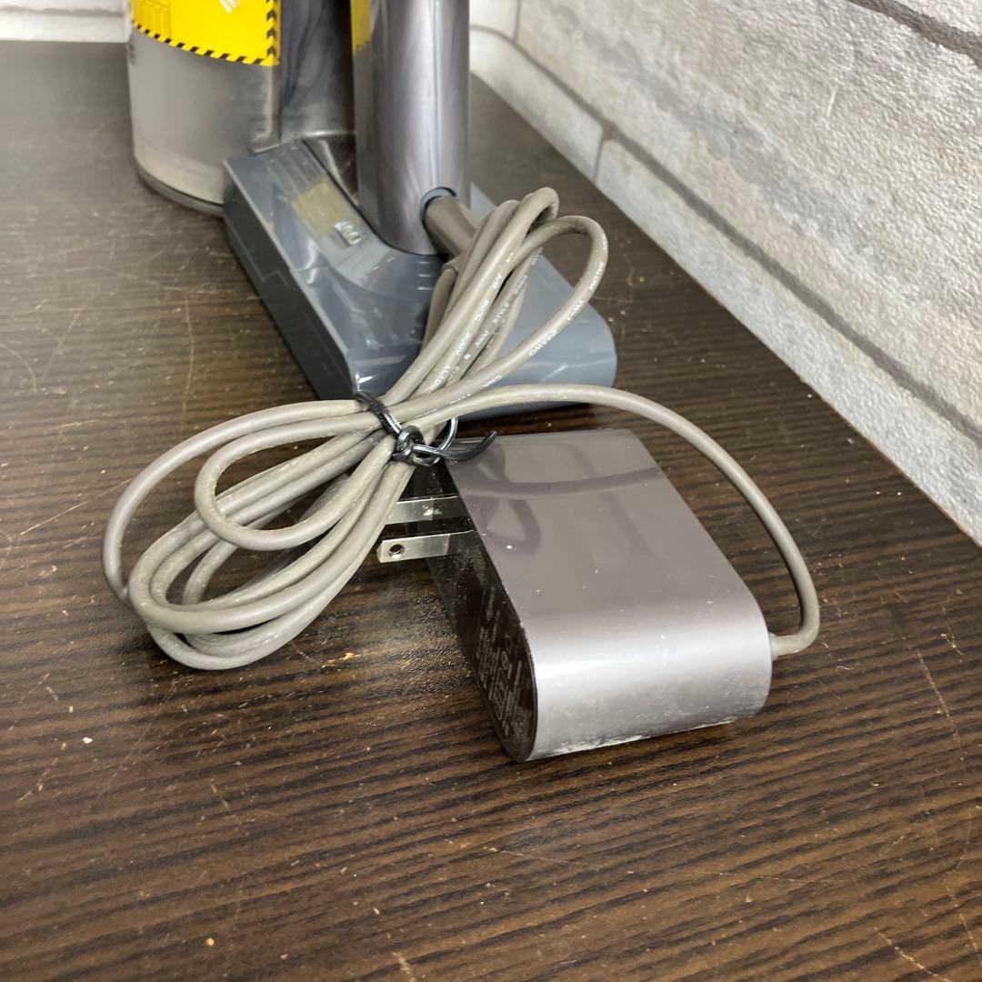 dyson 掃除機　V8