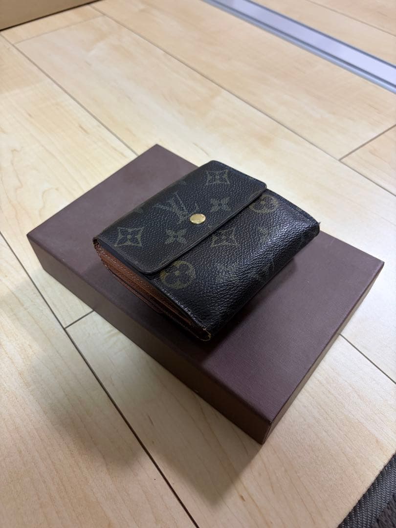 ルイ・ヴィトン モノグラム 三つ折り財布