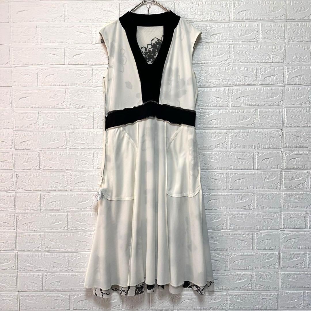 ヴィヴィアンタム　花柄ノースリーブワンピース　ストレッチチュールスカート　上品