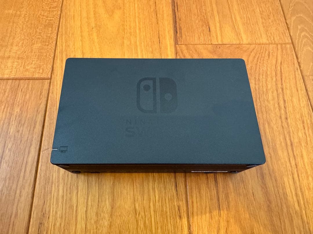 Nintendo Switch 本体 青と赤 Joy-Con 付