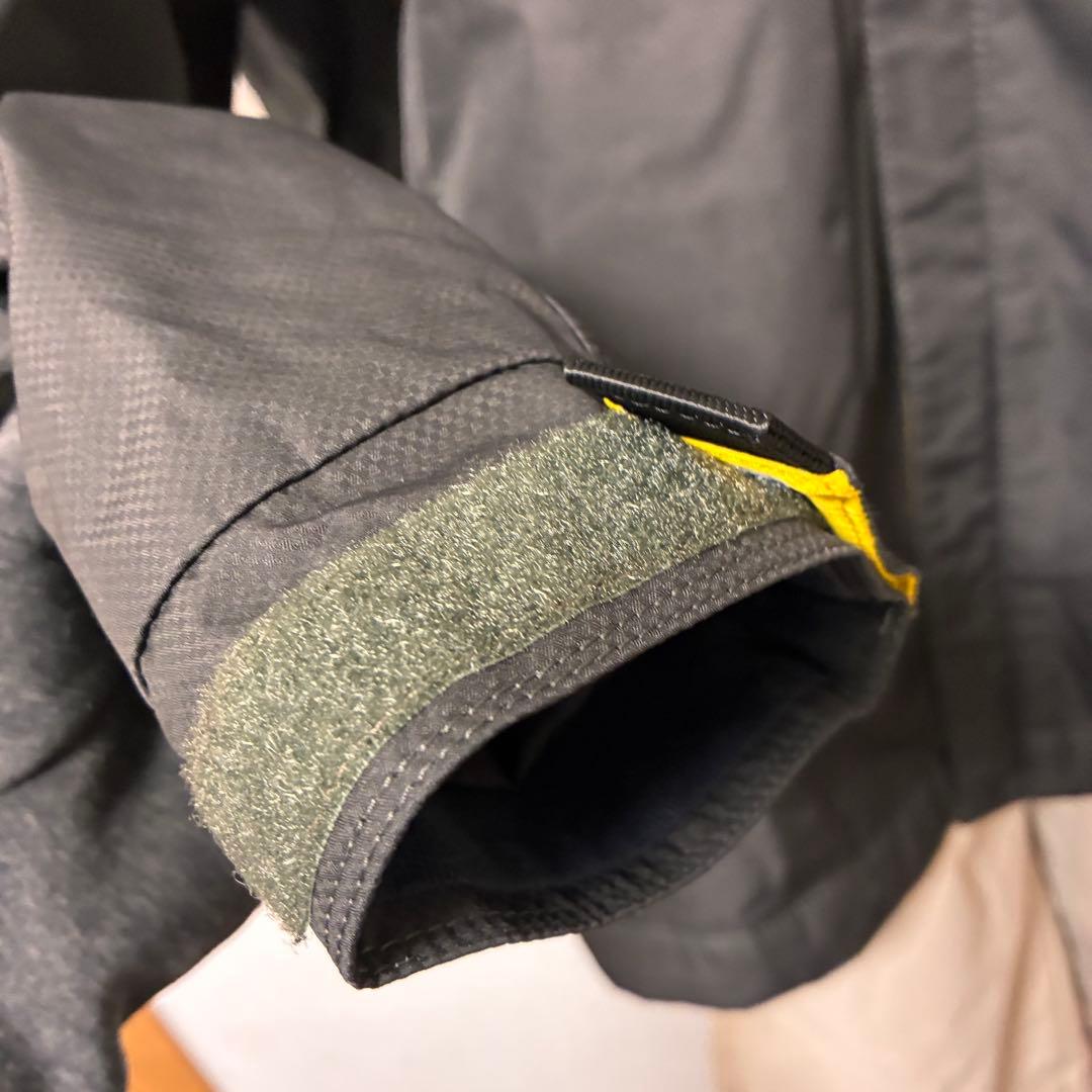 メンズ　スキー　スノボ　ウェア　大きめ　O XL 上下　黒　エレッセ　カッコいい