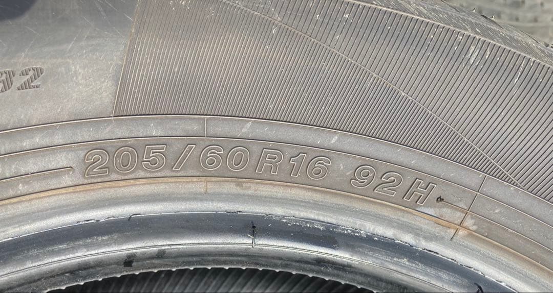 YOKOHAMA 205/60R16 25年製 夏タイヤ 【南-8 ②】