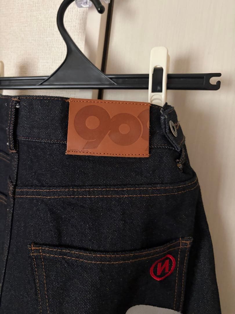 9090 スケルトンプリント ダークデニムパンツ