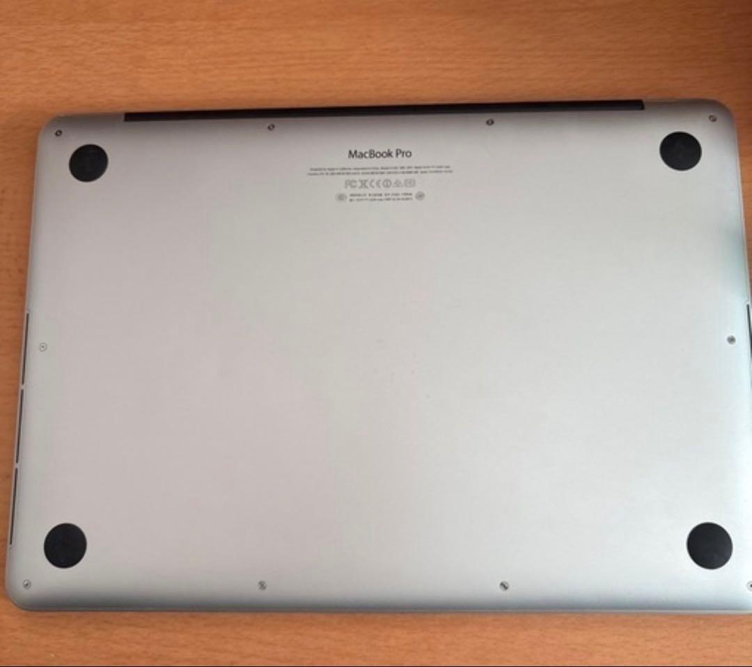 Apple MacBook Pro シルバー