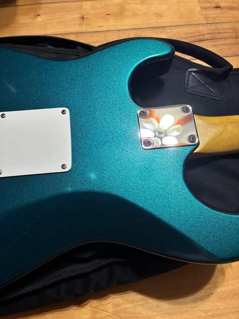 ギター G&L Tribute Series Emerald Blue llic