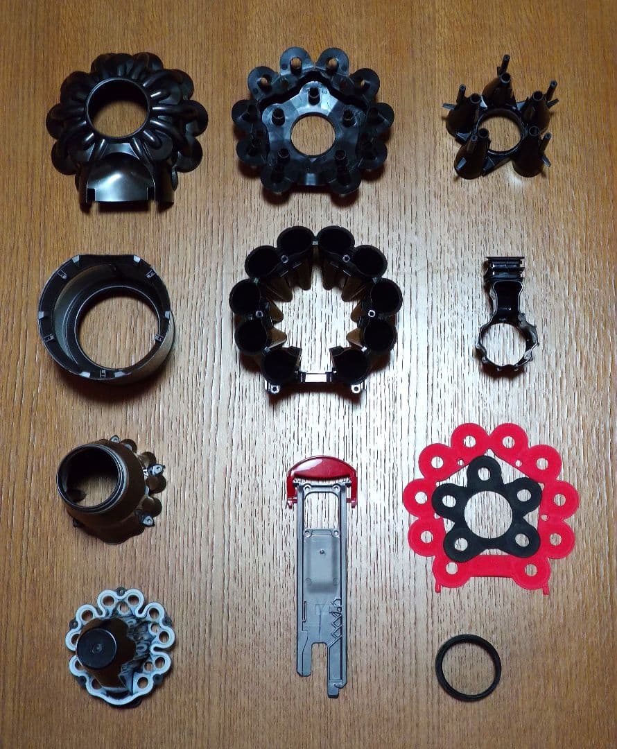 ダイソンSV11 掃除機＋マキタ18vアダプターセット 完全分解清掃済み 動作品