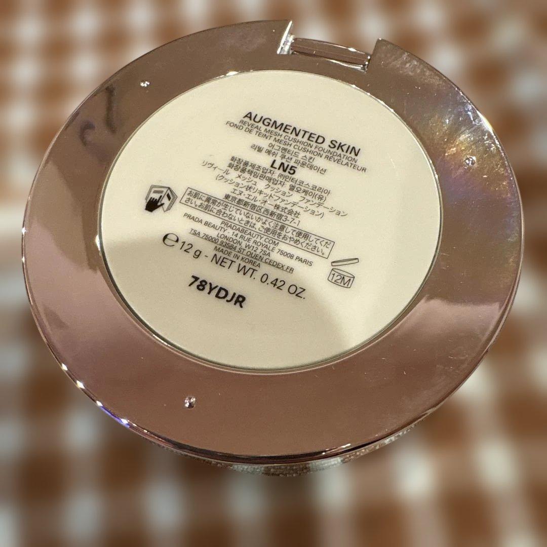 ファンデーション PRADA AUGMENTED SKIN LN5 12g