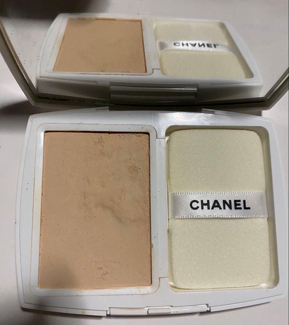 CHANEL LE BLANC パウダーファンデーション B20