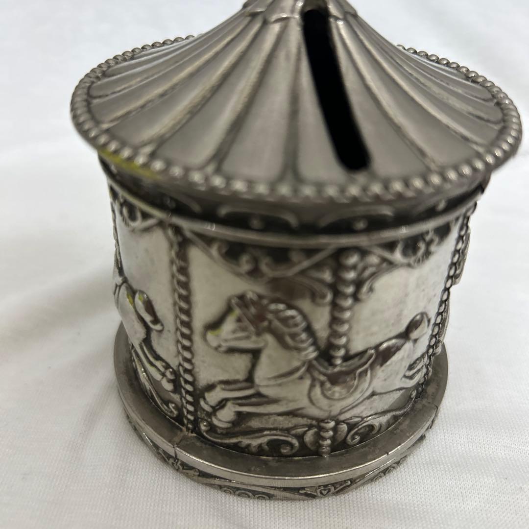 メリーゴーランド　貯金箱　金属製