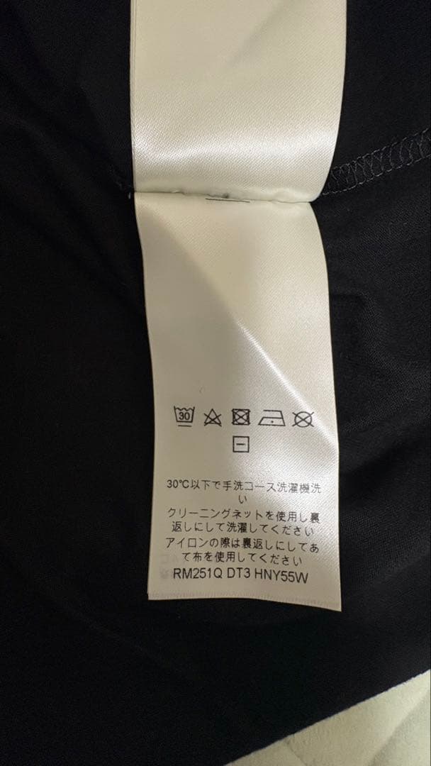 LOUIS VUITTON エンボスLV Tシャツ　ブラック XXL