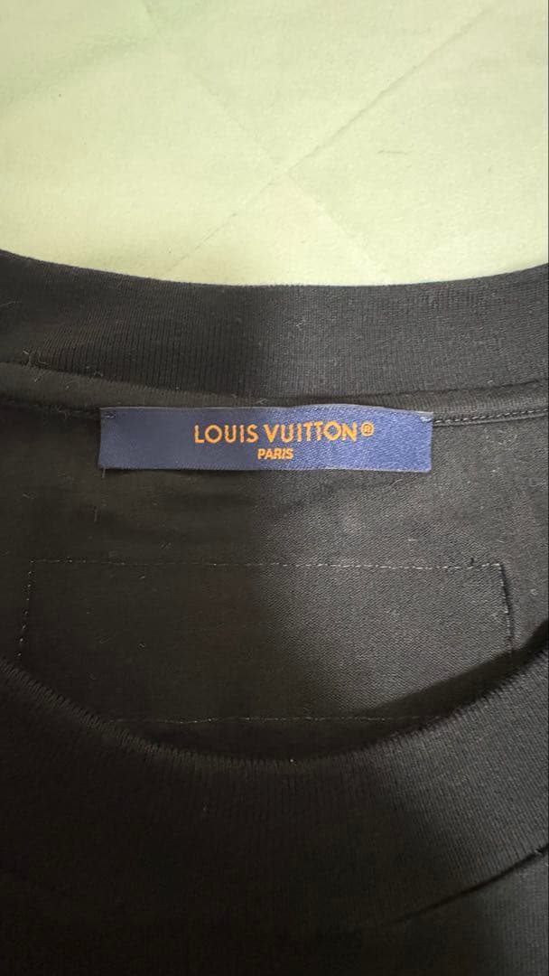 LOUIS VUITTON エンボスLV Tシャツ　ブラック XXL