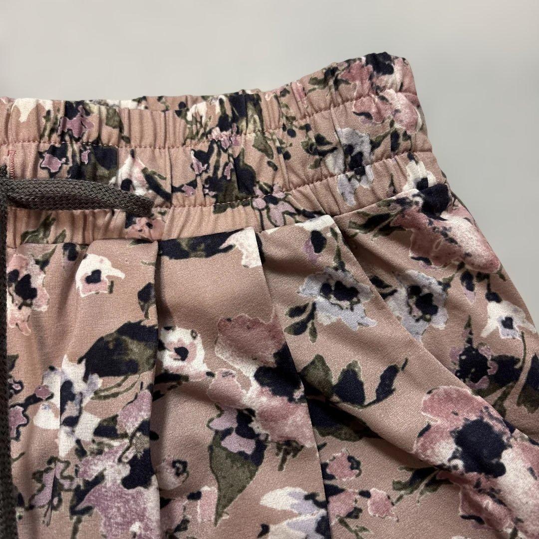 Chacott チャコットフラワープリント リラックスフィットヨガパンツ