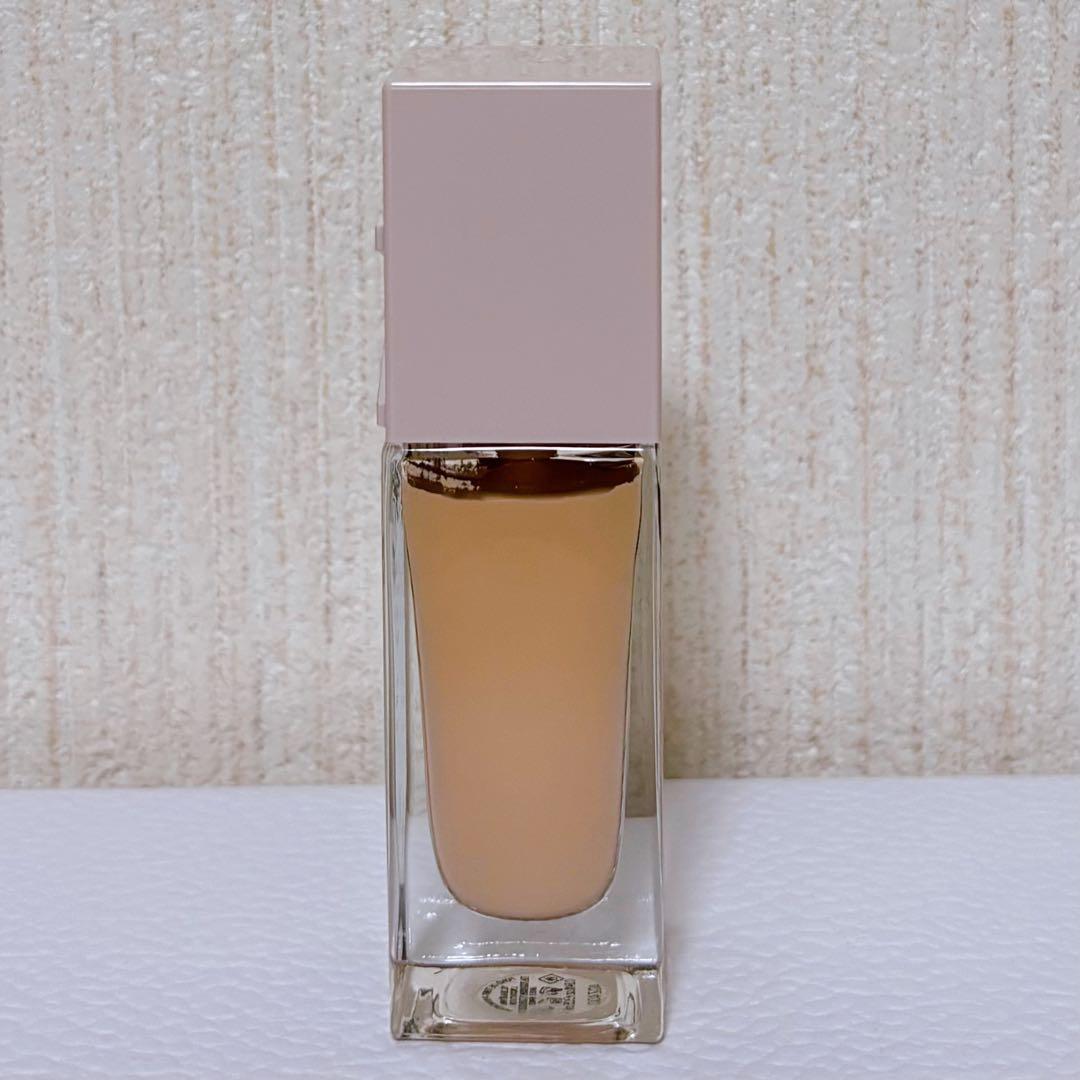 YSL オールアワーズ リキッドグロウ LC2