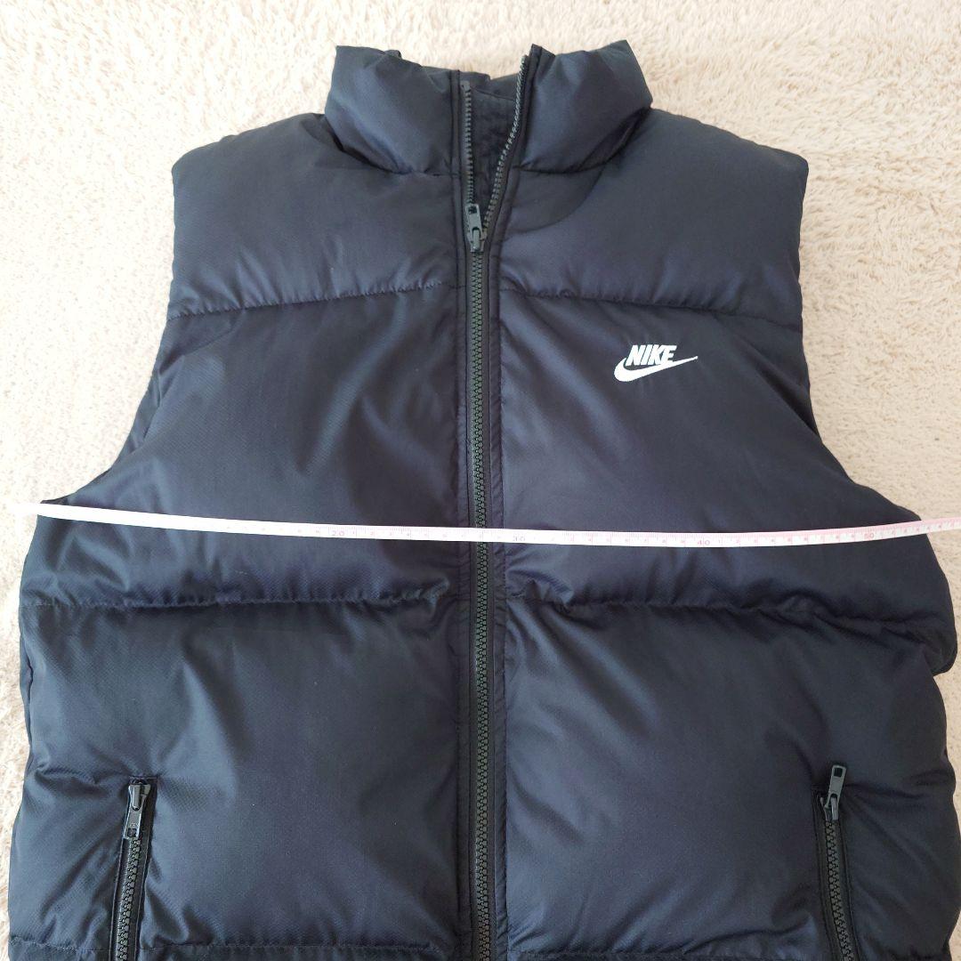 Nike ダウンベスト ブラック Sサイズ（日本Mサイズくらいの大きさ）