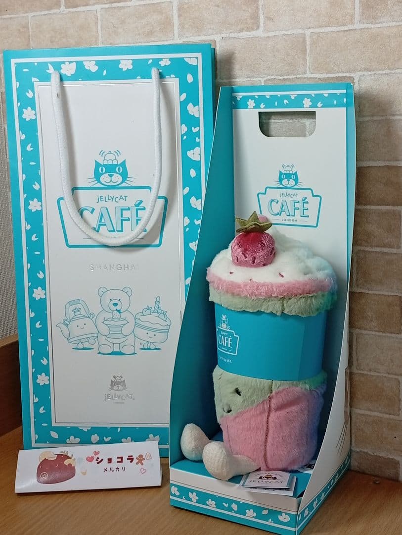 Berrity Latte 上海限定 ストロベリー 抹茶ラテ