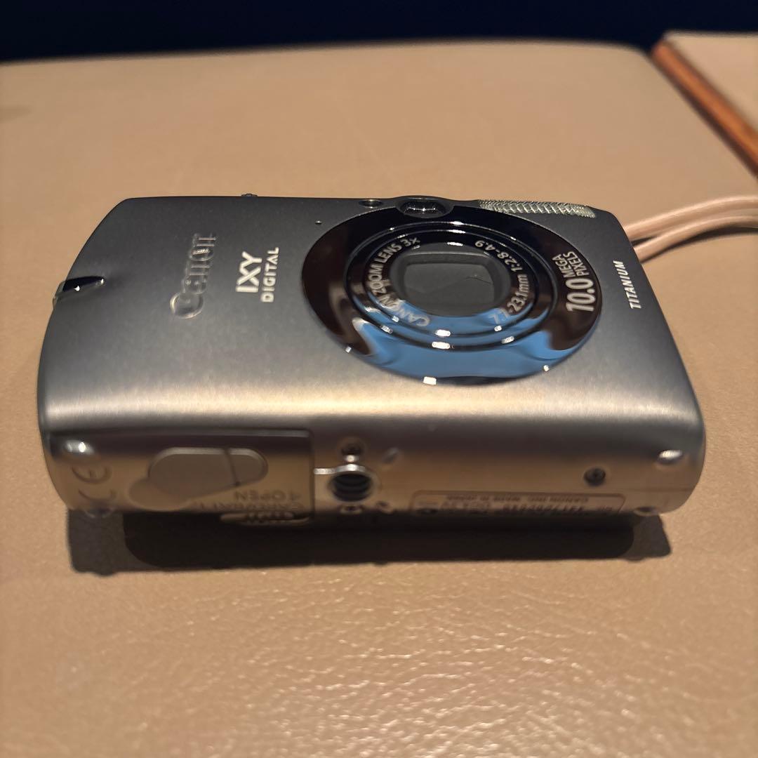 Canon IXY digital1000 シルバー