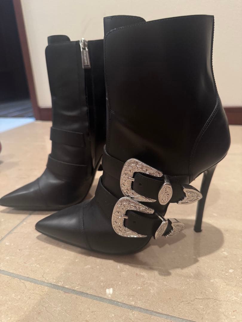 ディースクエアード DSQUARED2 バックル　ヒール　ブーツ