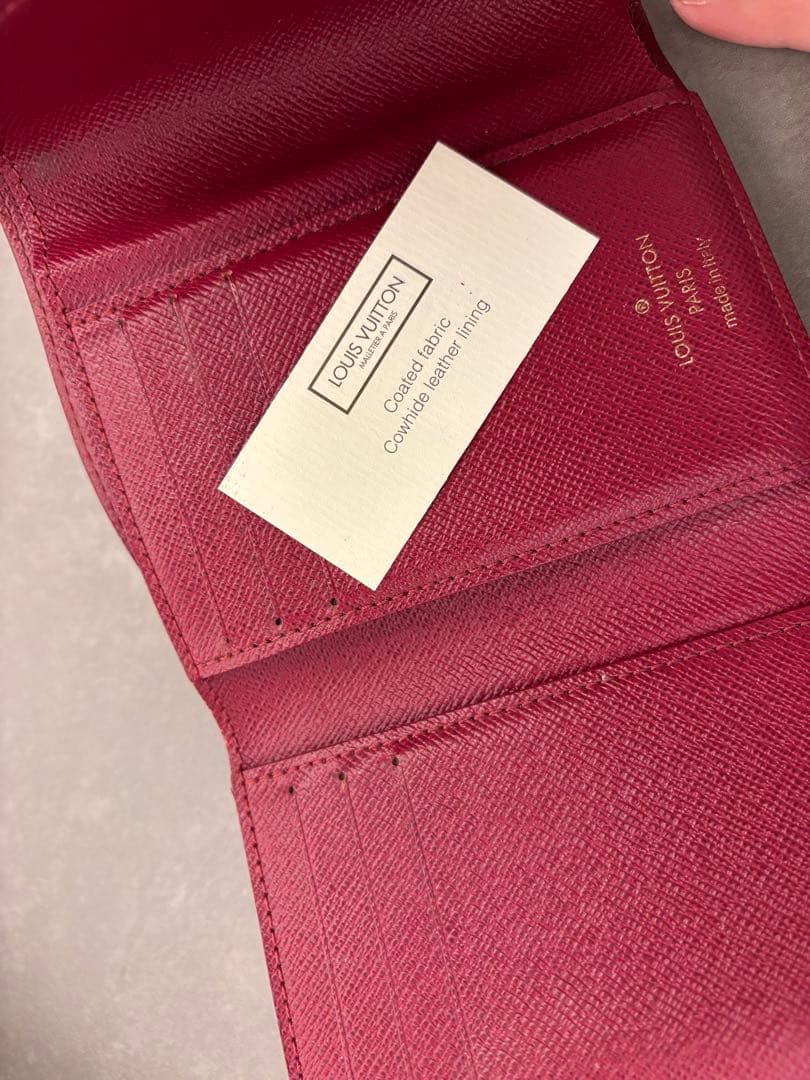 最終値下げ ポルトフォイユ・ヴィクトリーヌ モノグラム 赤