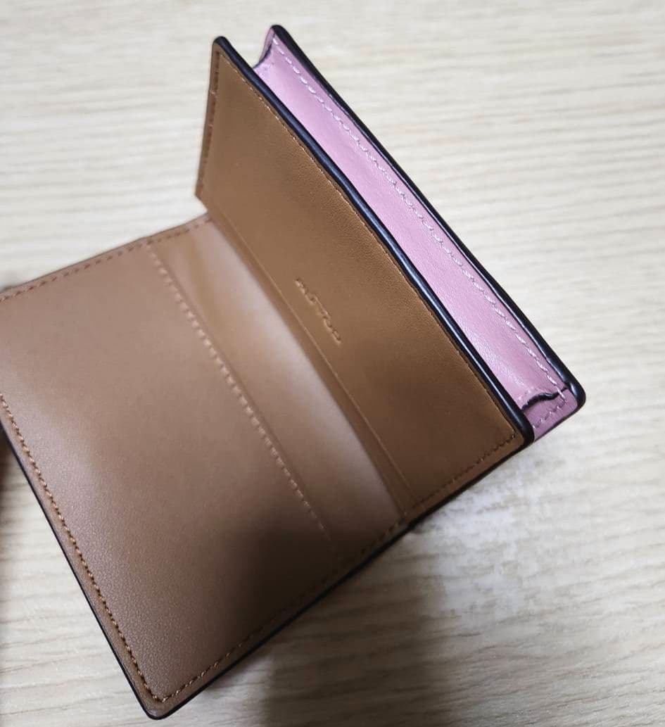 COACH名刺入れ 花柄【未使用に近い】