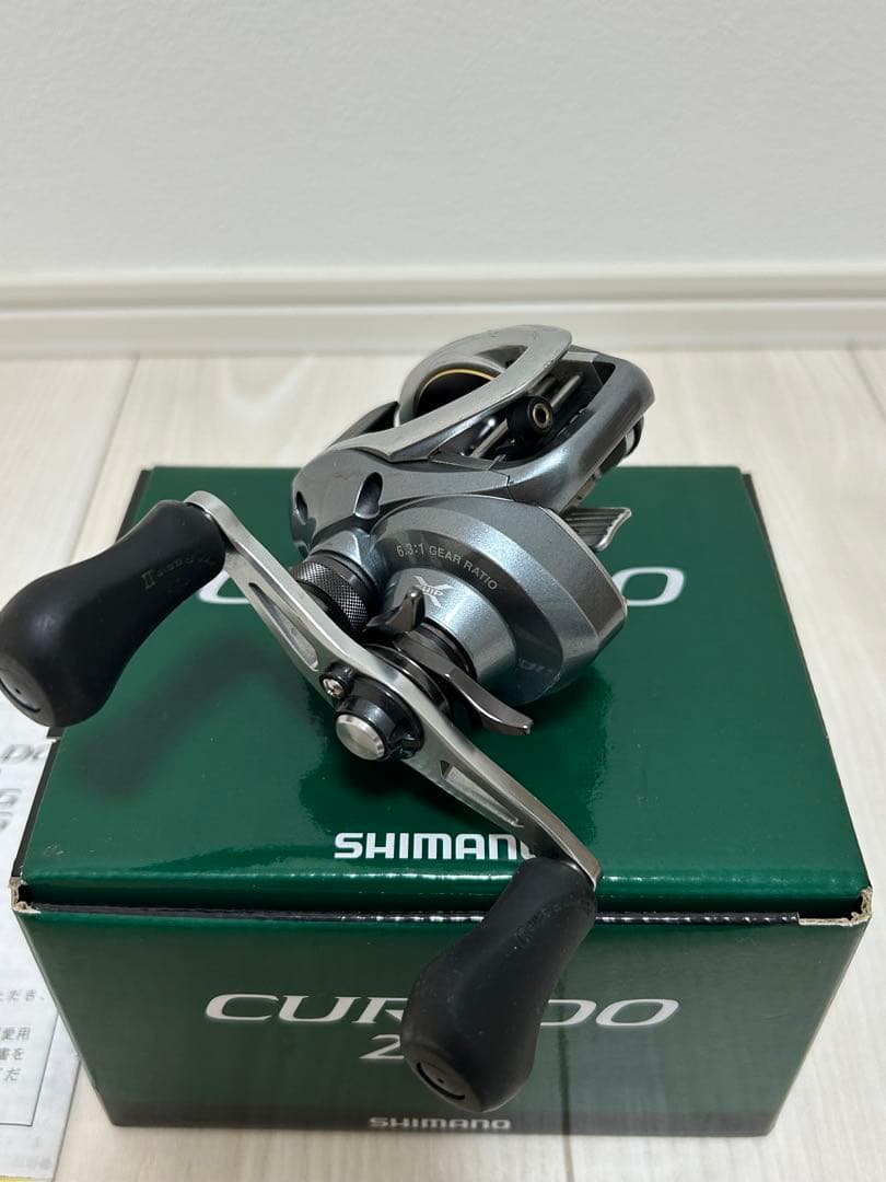 SHIMANO 15CURADO 200 右ハンドル　シマノ　クラド