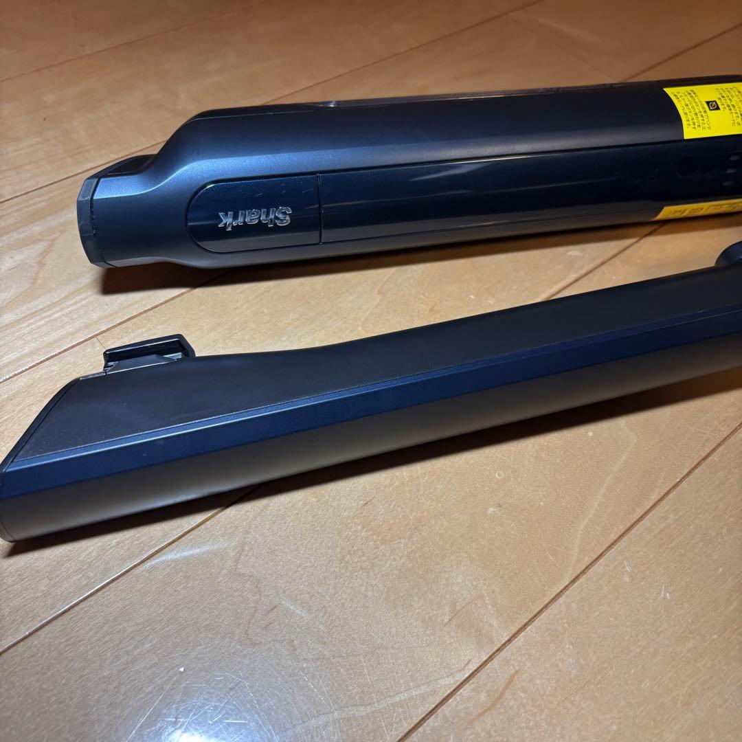 【ミッチ】sharkコードレススティック掃除機 CS651JBL