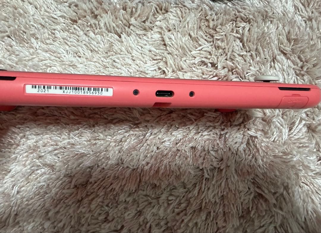 Nintendo Switch Lite コーラルピンク