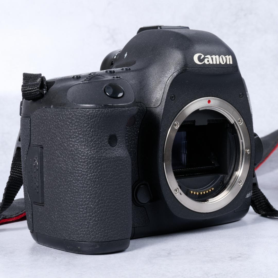 Canon EOS 5D Mark III 箱、付属品あり