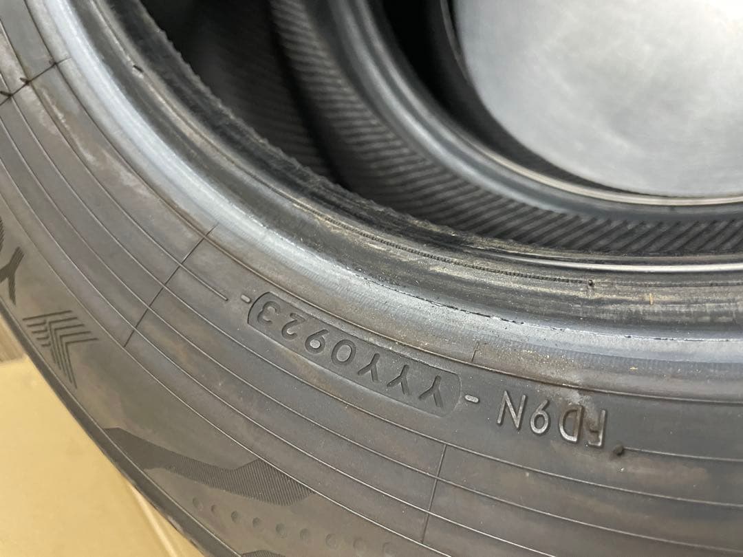 195/65Ｒ15　2本　ヨコハマ　ブルーアースRV03 バリ山　送料無料