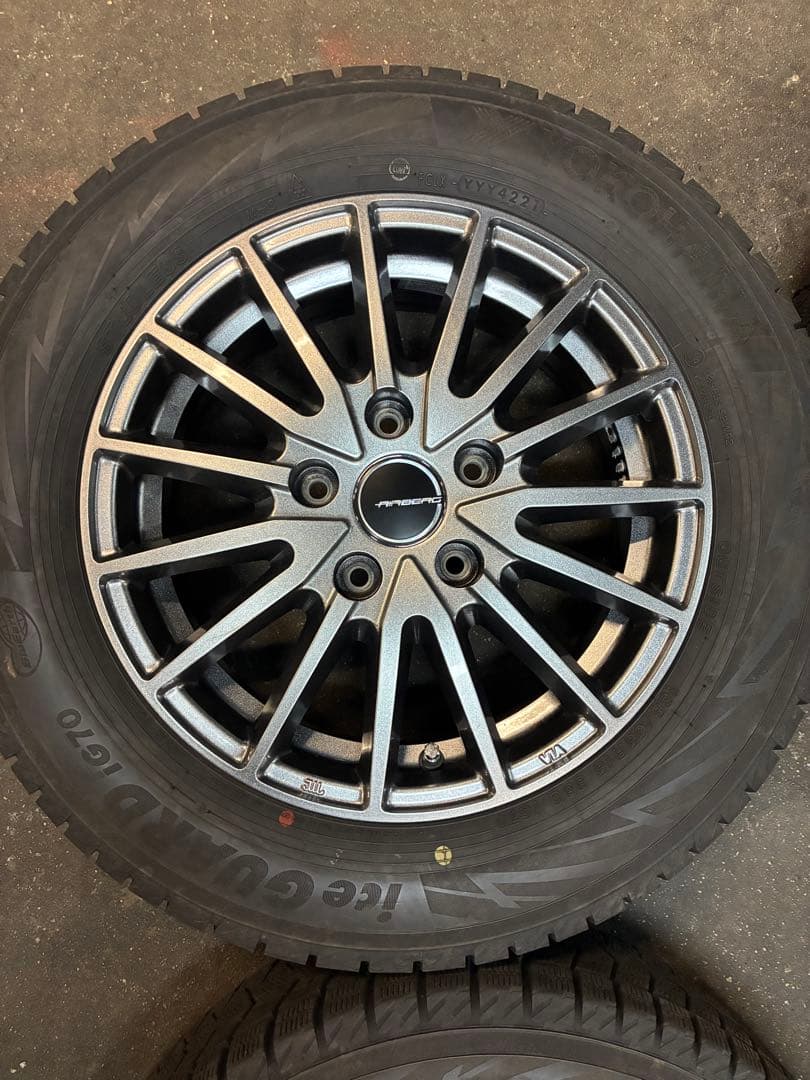 新型フリード用★希少品185/65R15スタッドレスセット❗️