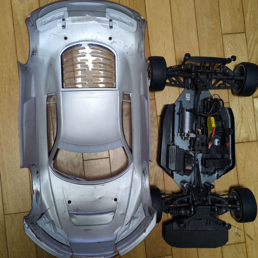 京商1/8veAudi R8 （ジャンク）