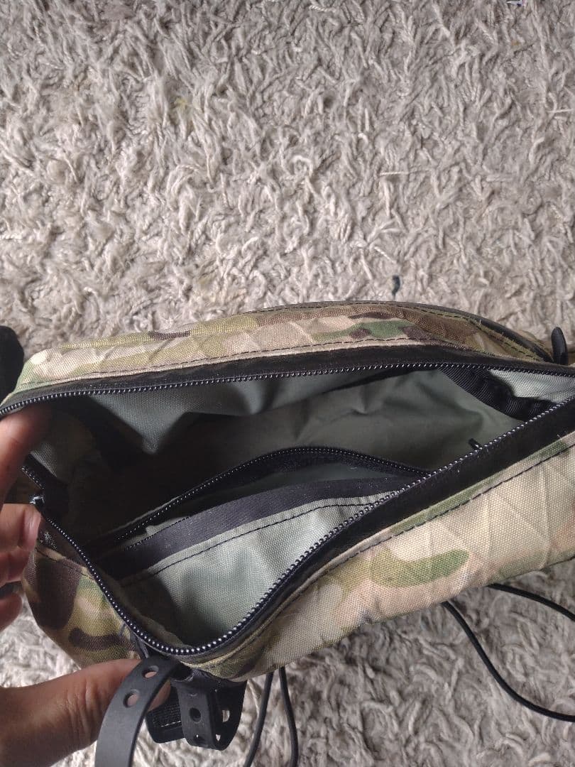アクセサリー SWIFT INDUSTRIES KESTREL HANDLEBARBAG