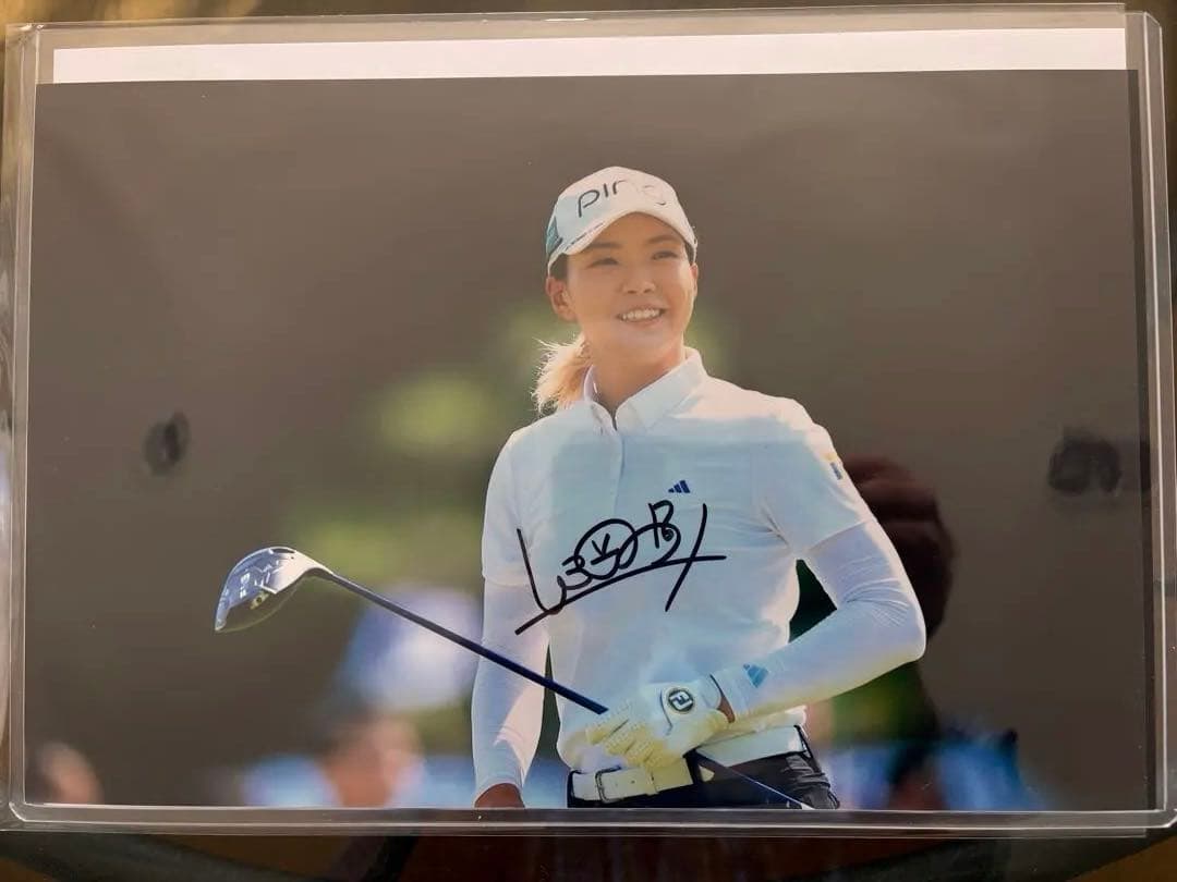 貴重！渋野日向子選手直筆サイン入写真 真贋証明書付き！