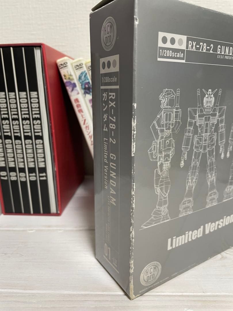 くろ　中古美品　機動戦士ガンダム/Zガンダム DVDセット