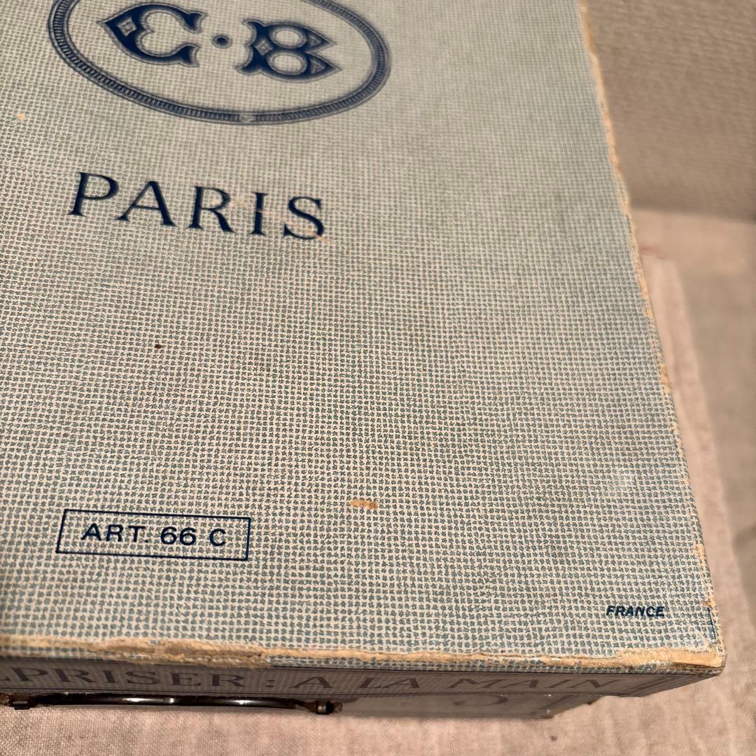 レア　フランス　アンティーク　刺繍　裁縫　カルティエブレッソン　糸箱　薄いブルー